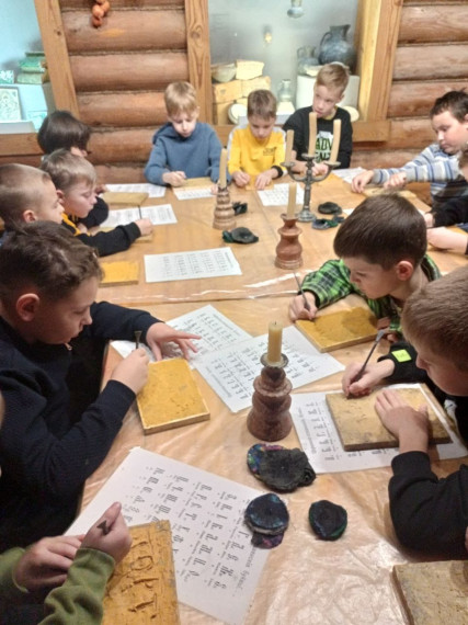 Урок в "средневековой школе".